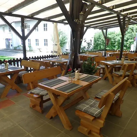 Heuschober 3* フリードリヒスハーフェン